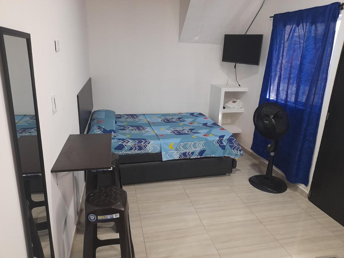 Apartaestudios El Jardin Cali Room photo